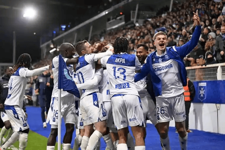 -武汉三镇今天比赛直播