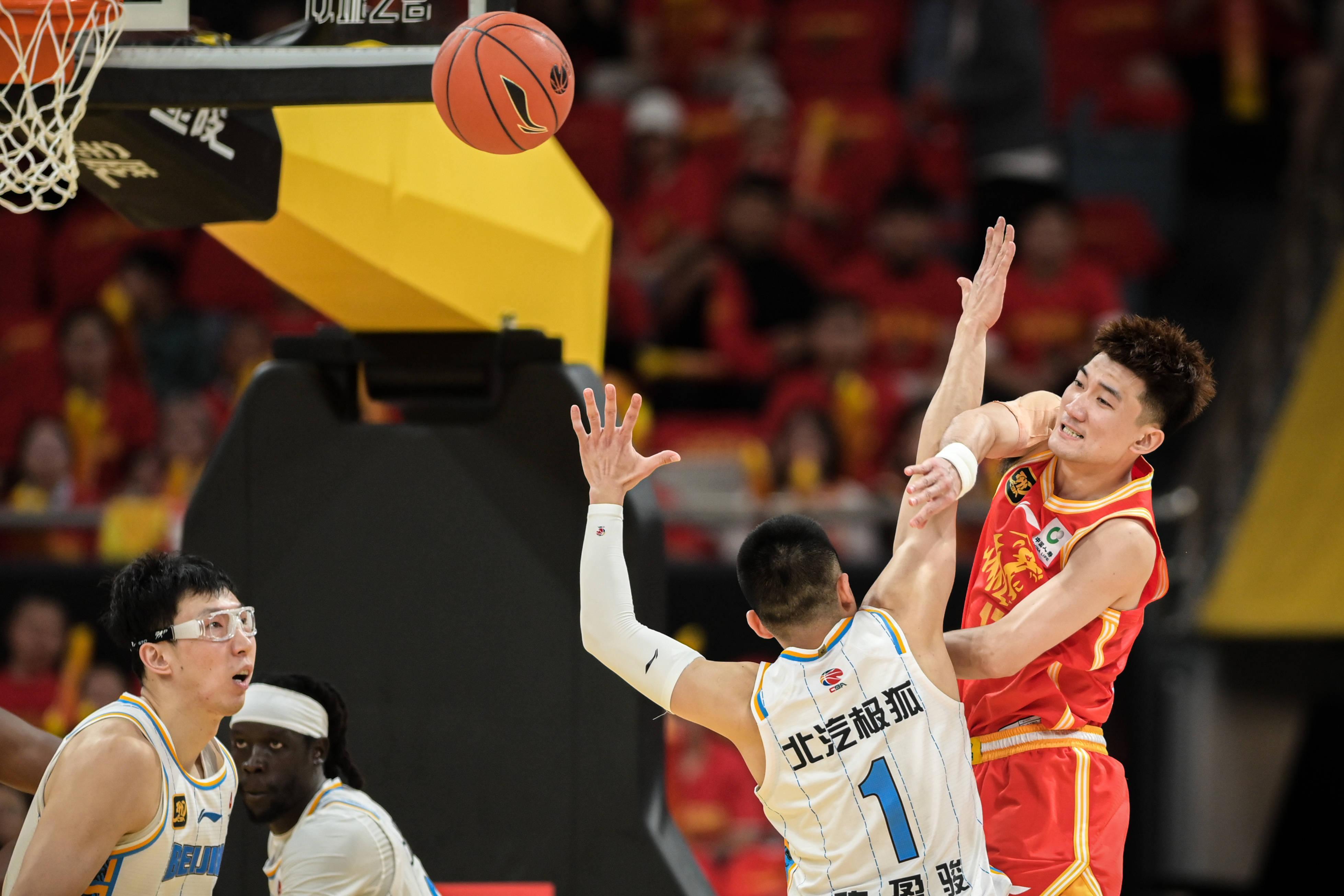 -赛后亚特兰大豪取连胜今夜深圳男篮备战亚冠，这一次真的集结日上海海港篮板制胜